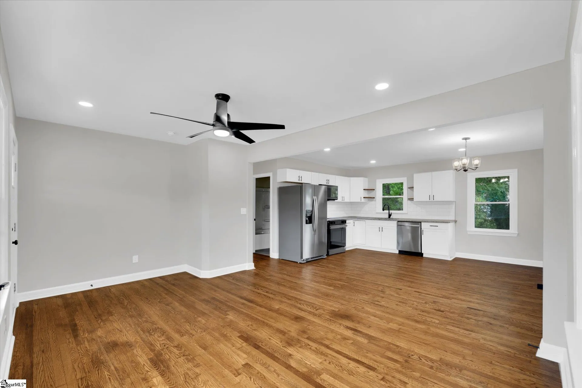 Property image 4 at 107 High Valley Boulevard, Greenville, SC 29605-4745