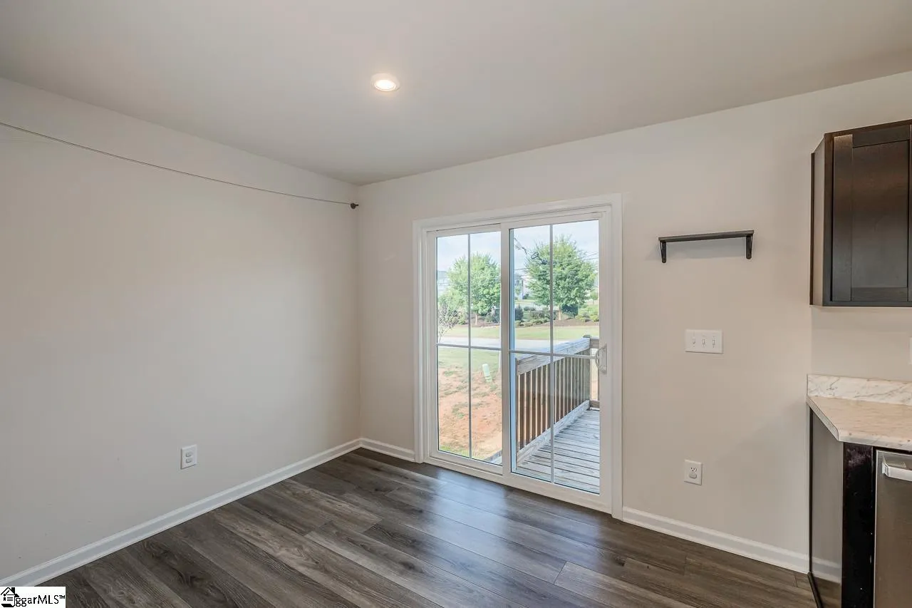 Property image 3 at 8 Bearmont Trail, Greenville, SC 29617