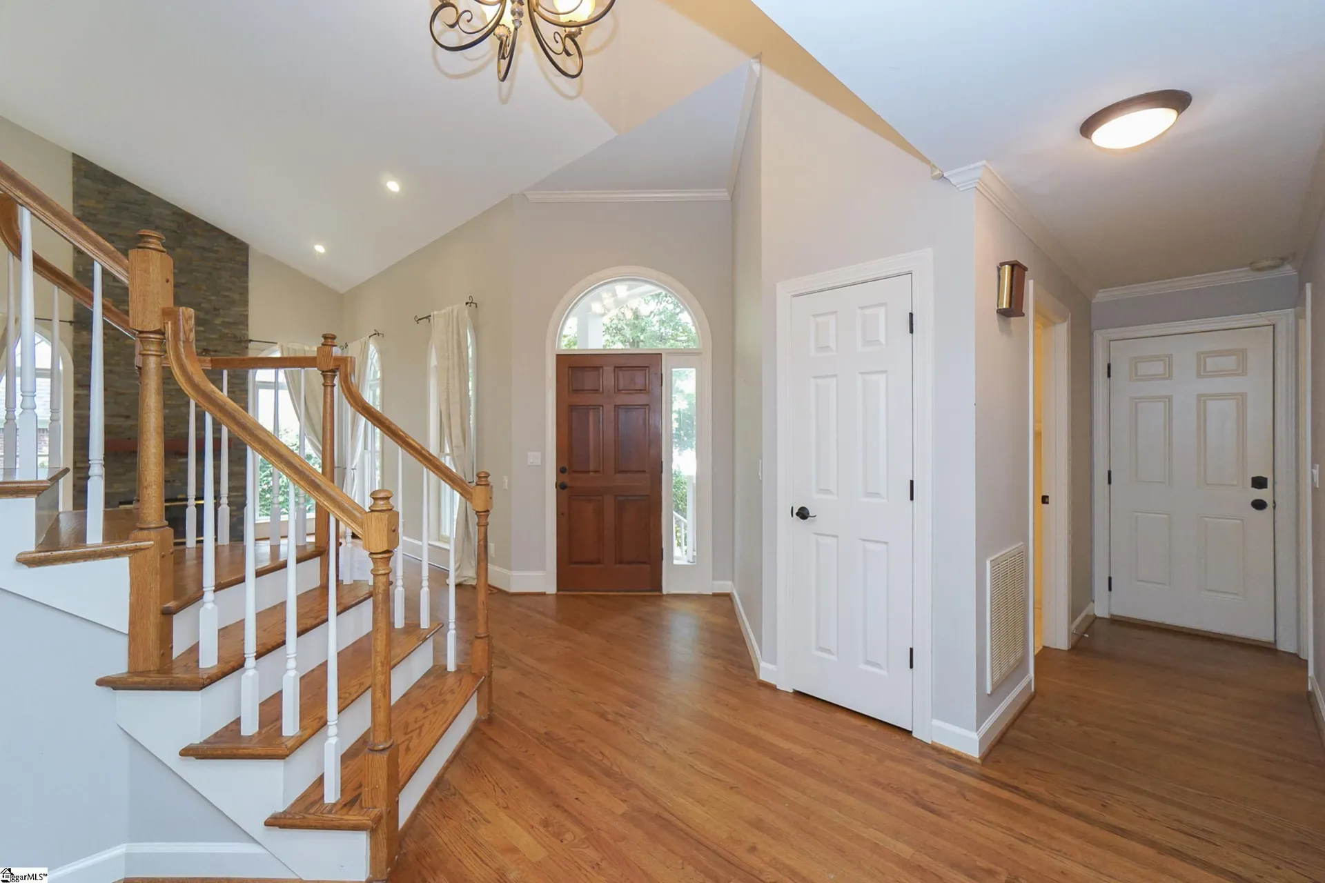 Property image 4 at 18 W Cranberry Lane, Greenville, SC 29615