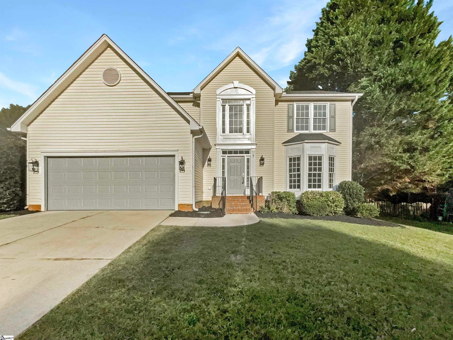 7 Riverton Court