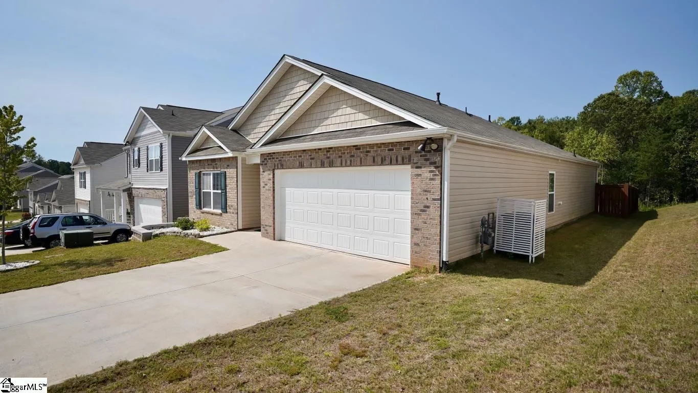 Property image 4 at 306 Ashwood Way, Easley, SC 29640-8003