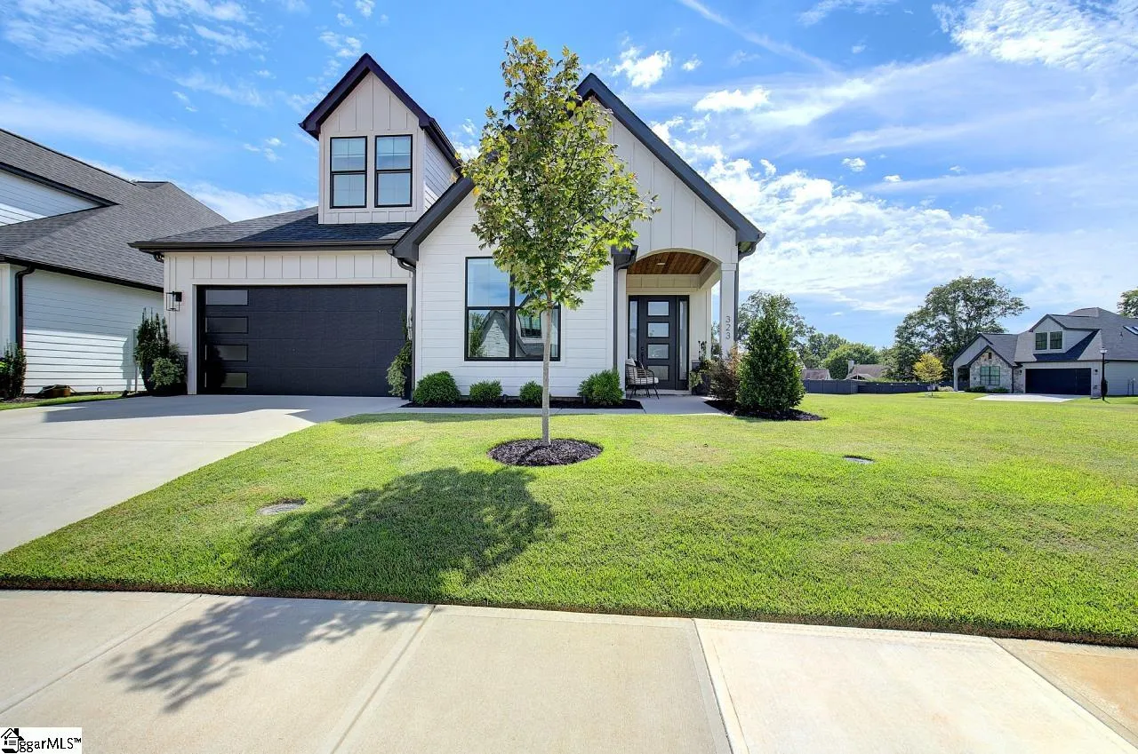323 Bonnell Road