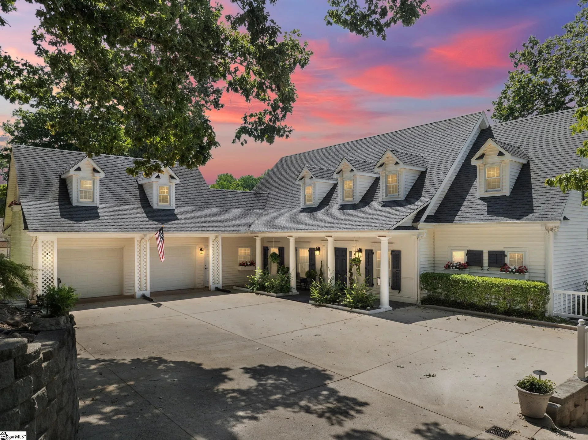 158 Lake Bowen Drive