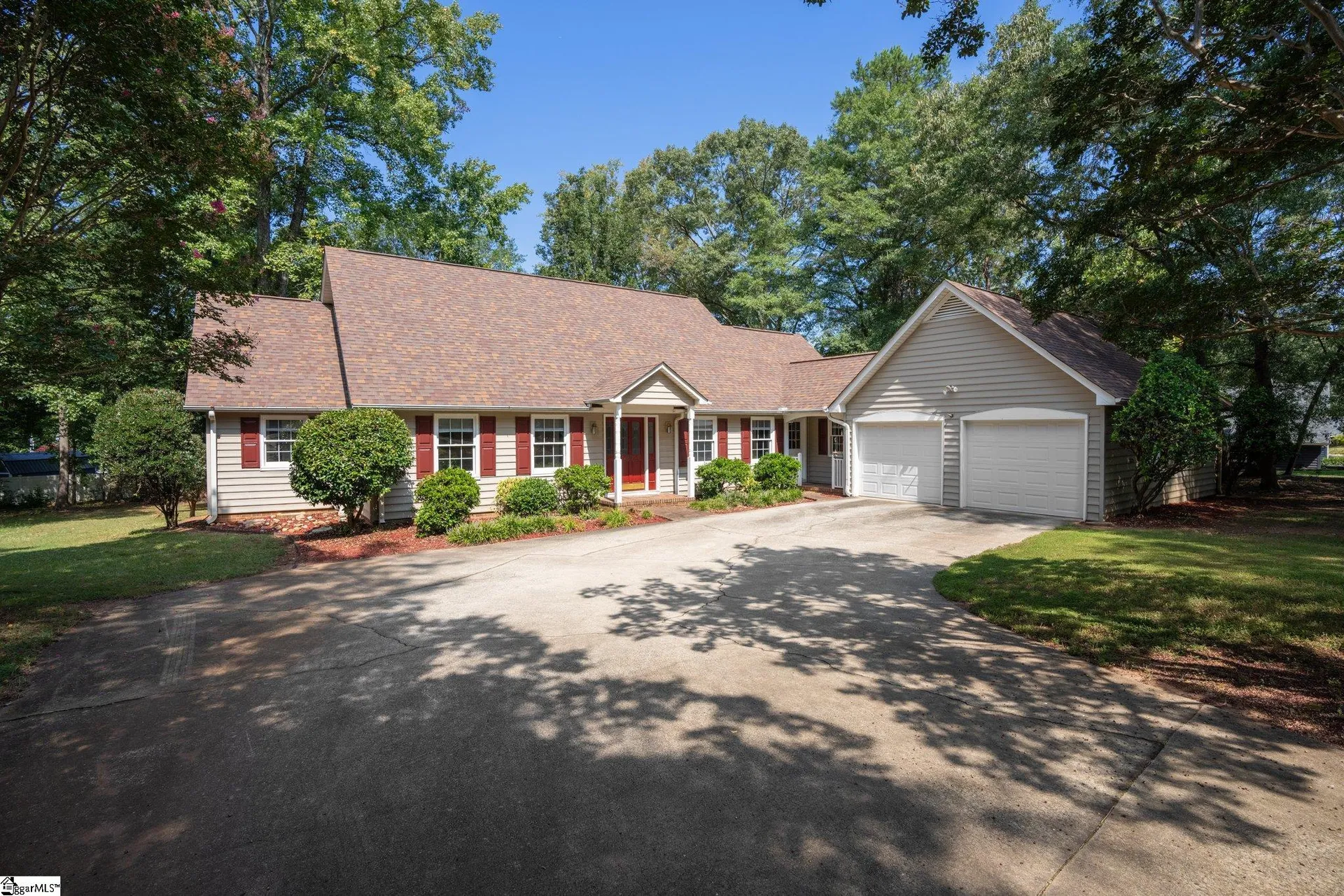 Property image 2 at 5 Moultrie Drive, Taylors, SC 29687
