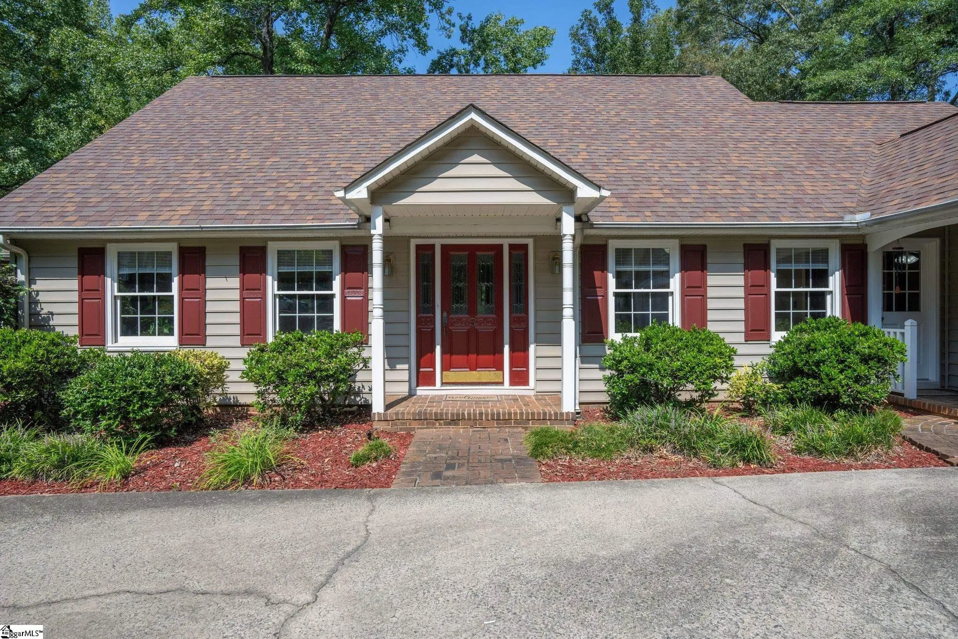 Property image 4 at 5 Moultrie Drive, Taylors, SC 29687