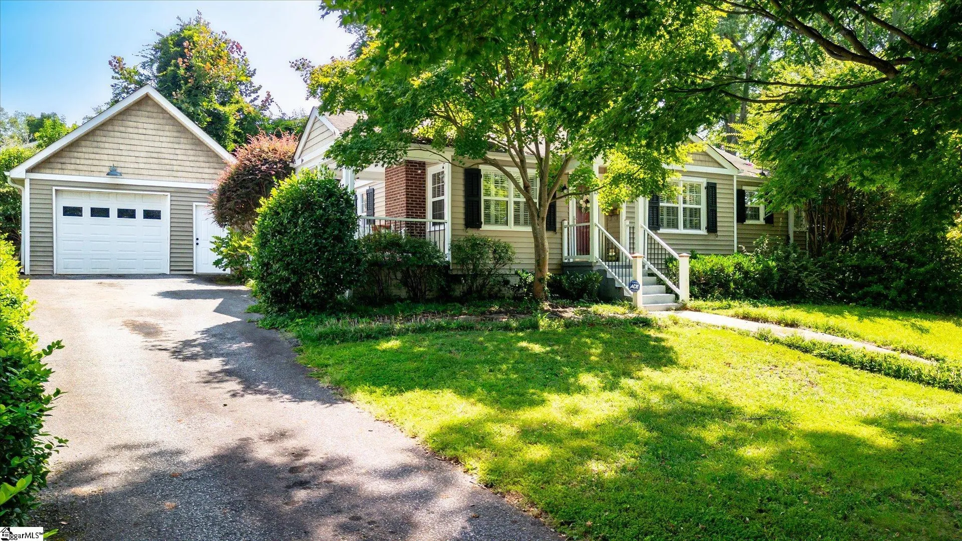 Property image 1 at 13 Arthur Avenue, Greenville, SC 29605