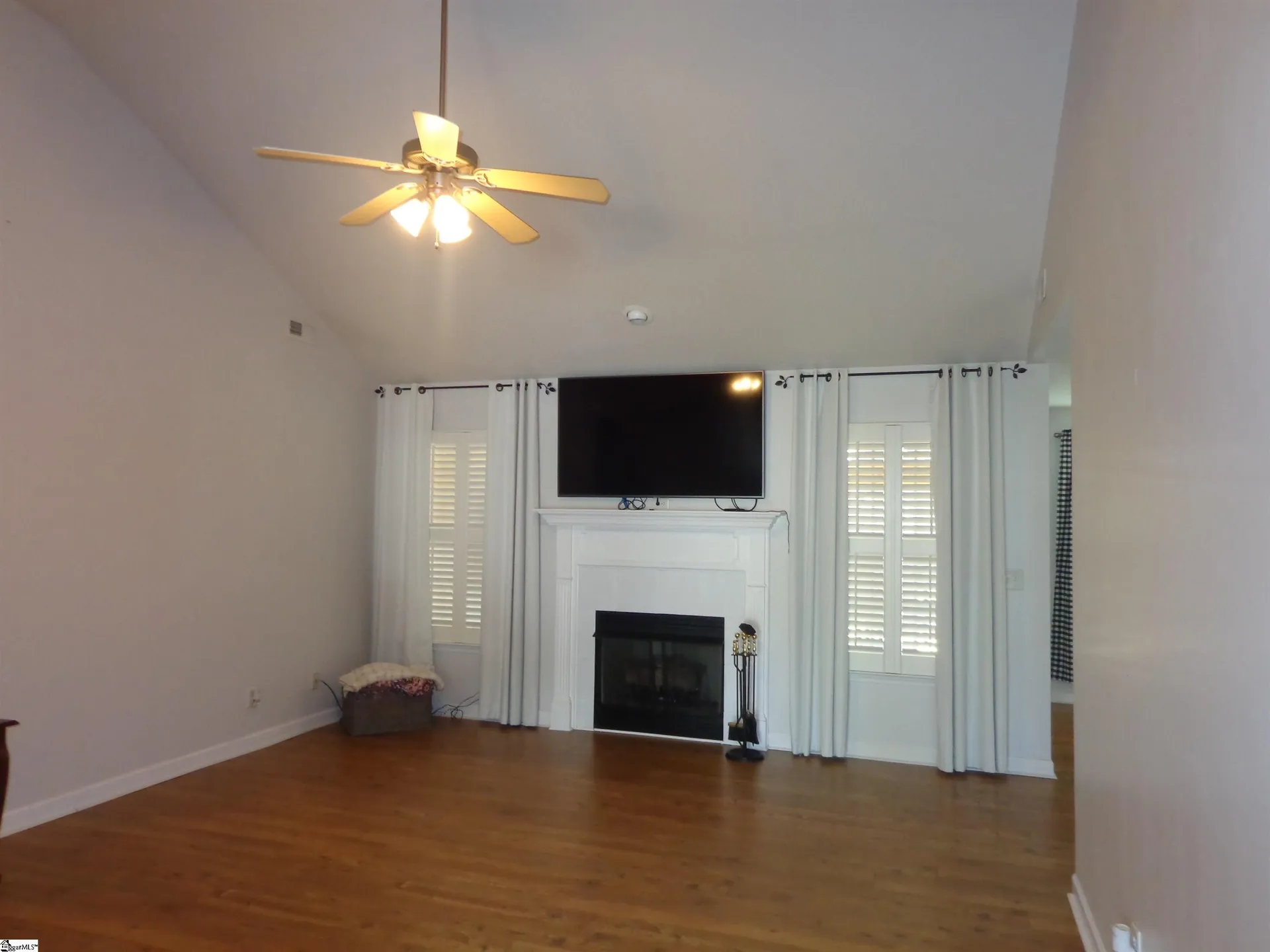 Property image 2 at 22 Cole Creek Court, Greer, SC 29651-5070