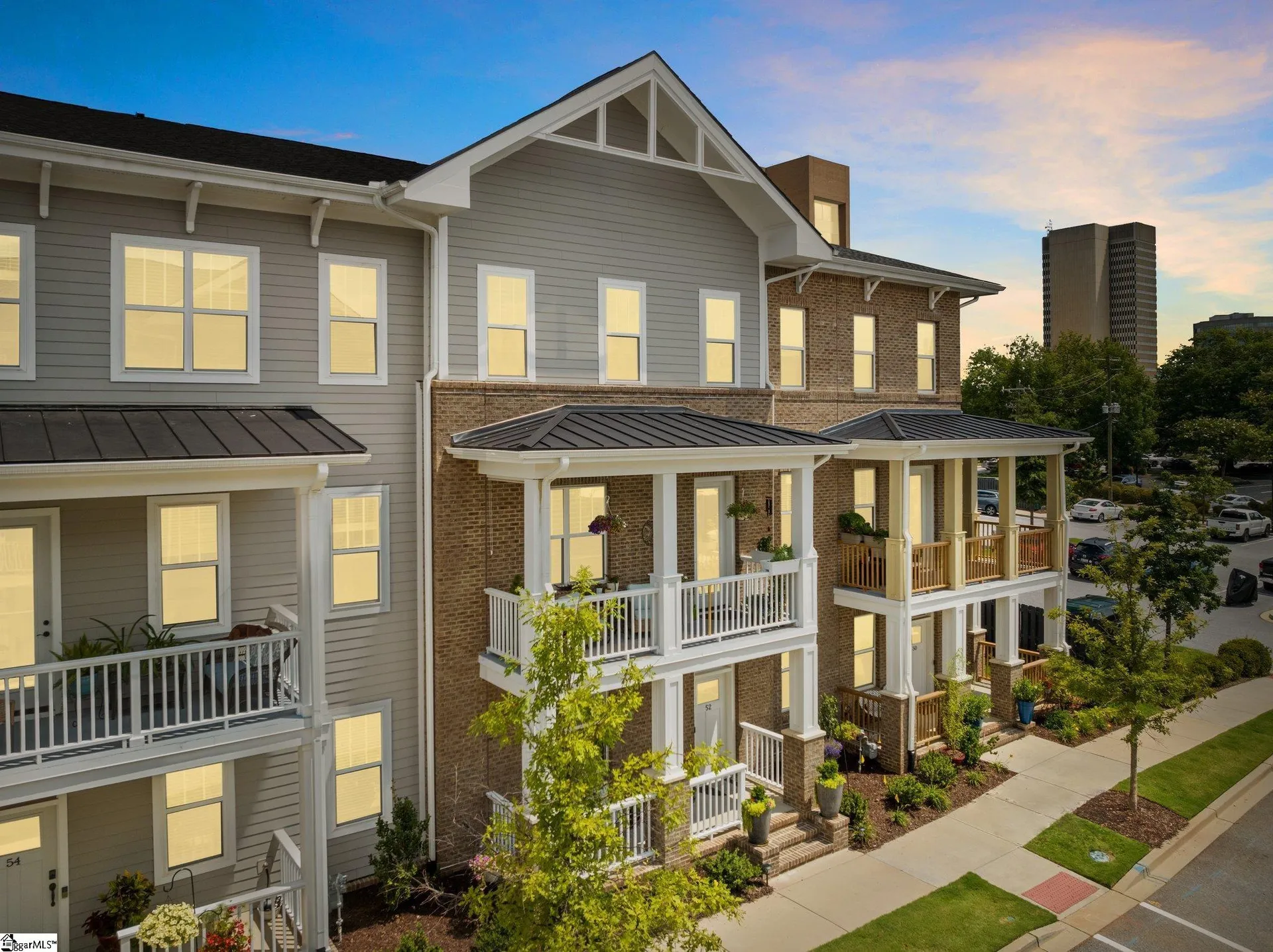 52 Canvas Street