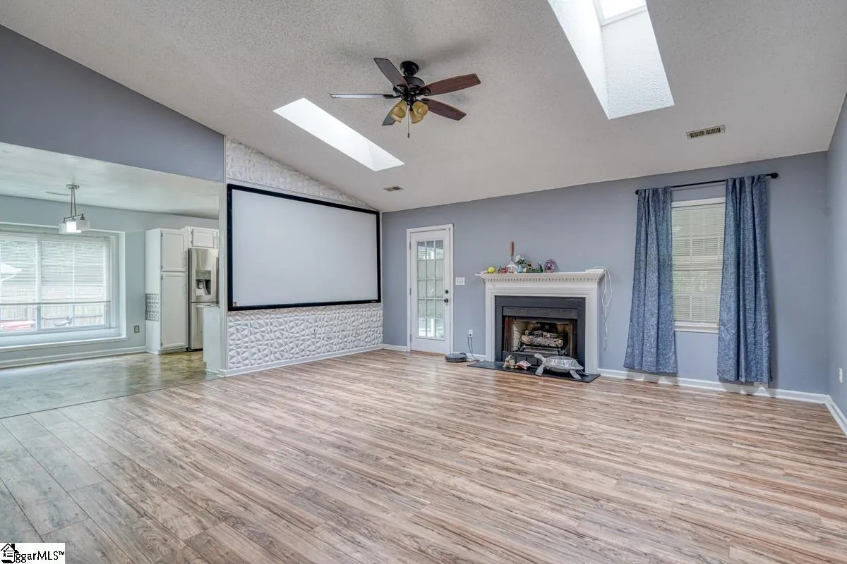 Property image 3 at 26 Boxelder Lane, Simpsonville, SC 29680