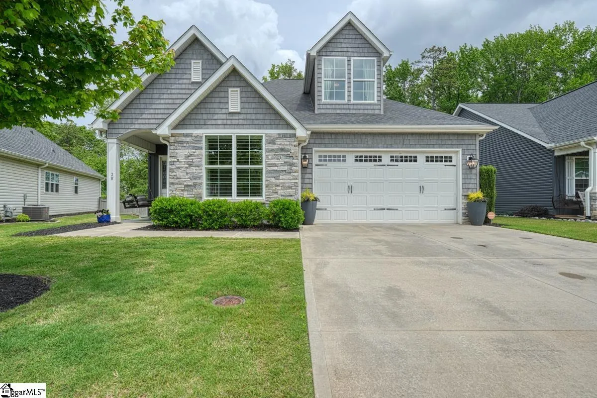 38 Golden Apple Trail