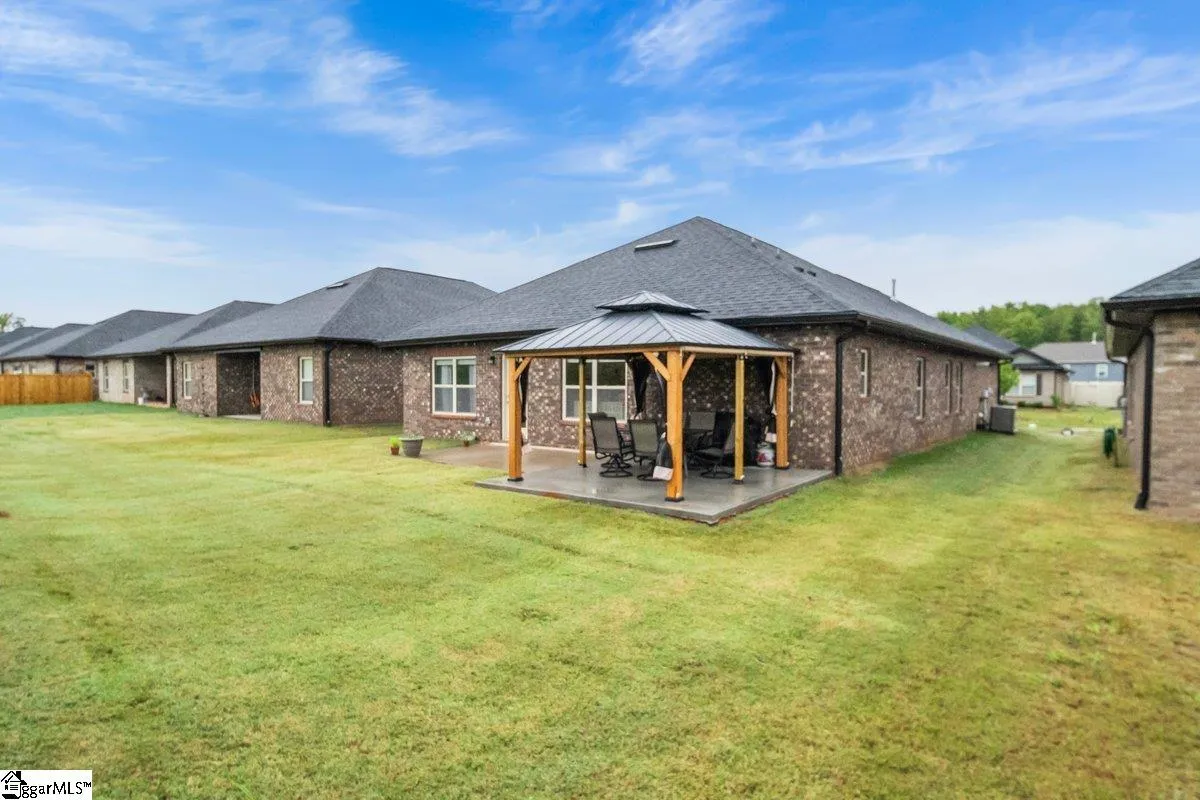 Property image 5 at 26 Woodcross Drive, Simpsonville, SC 29681