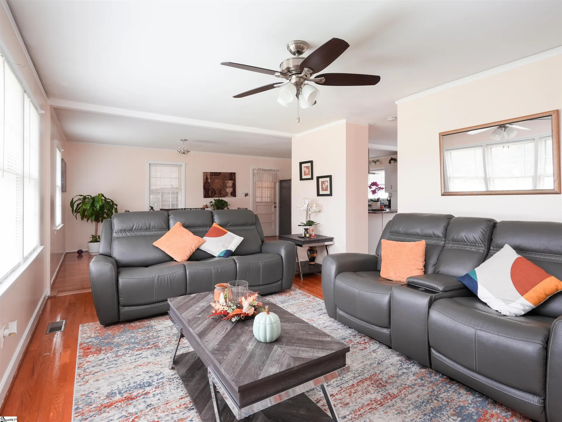 Property image 2 at 5 Hampshire Drive, Taylors, SC 29687