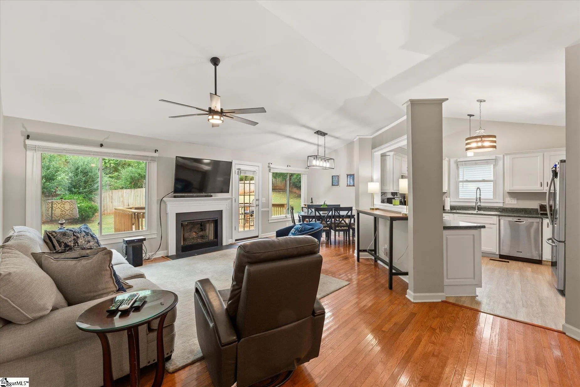 Property image 5 at 6 Mountain Trace Court, Greenville, SC 29609