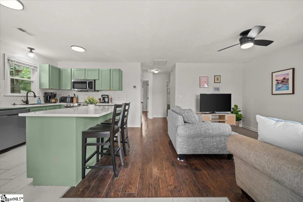 Property image 4 at 42 Burgess Avenue, Greenville, SC 29609