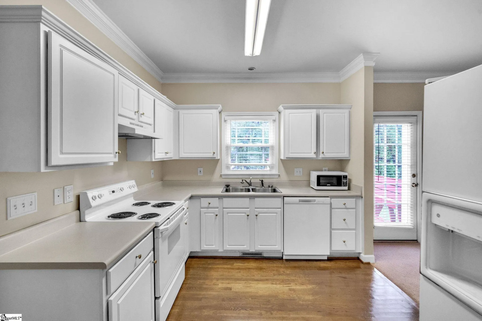 Property image 4 at 10 Mountainside Way, Greenville, SC 29609-1421