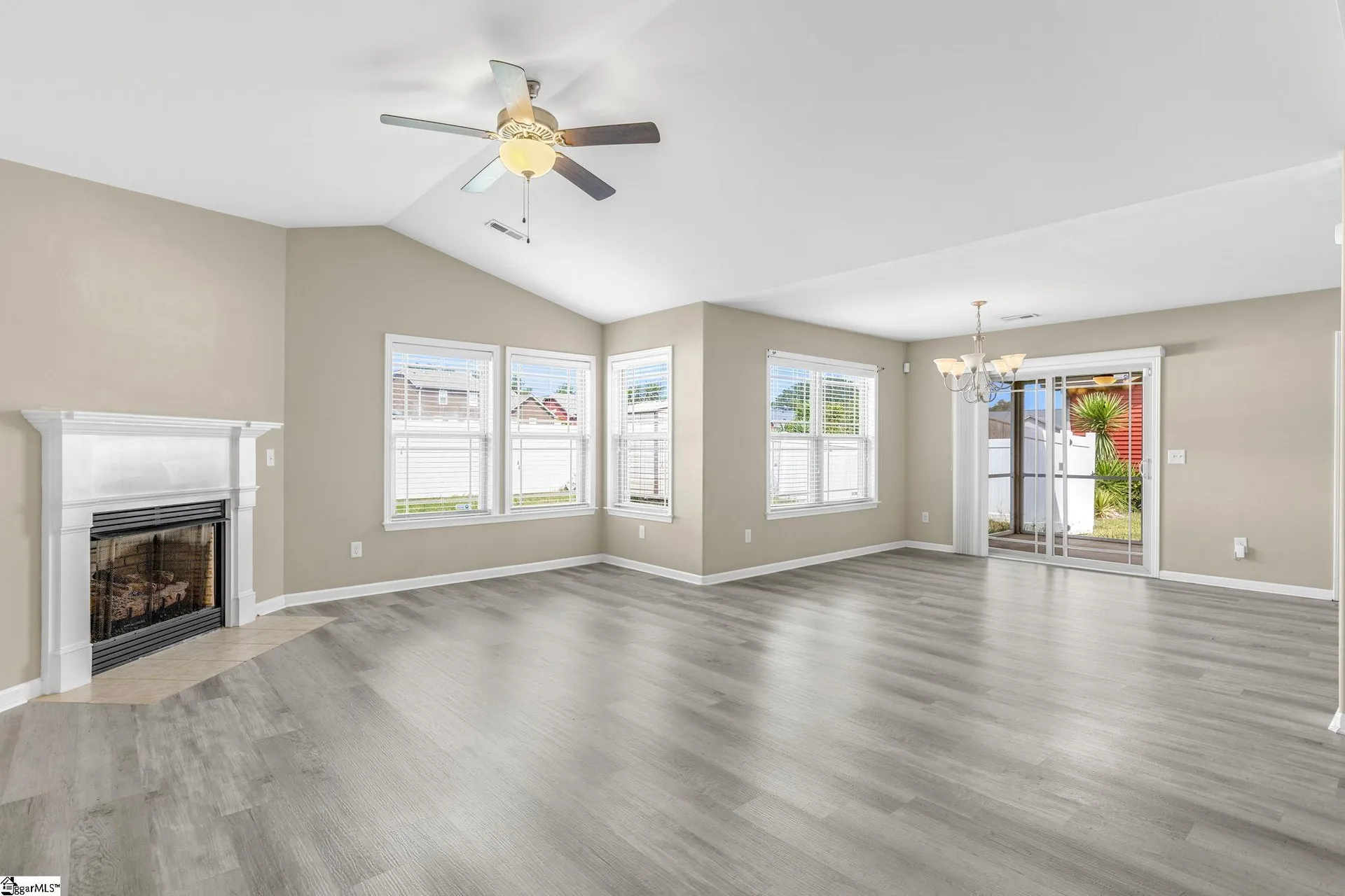 Property image 3 at 320 Terilyn Court, Greenville, SC 29611