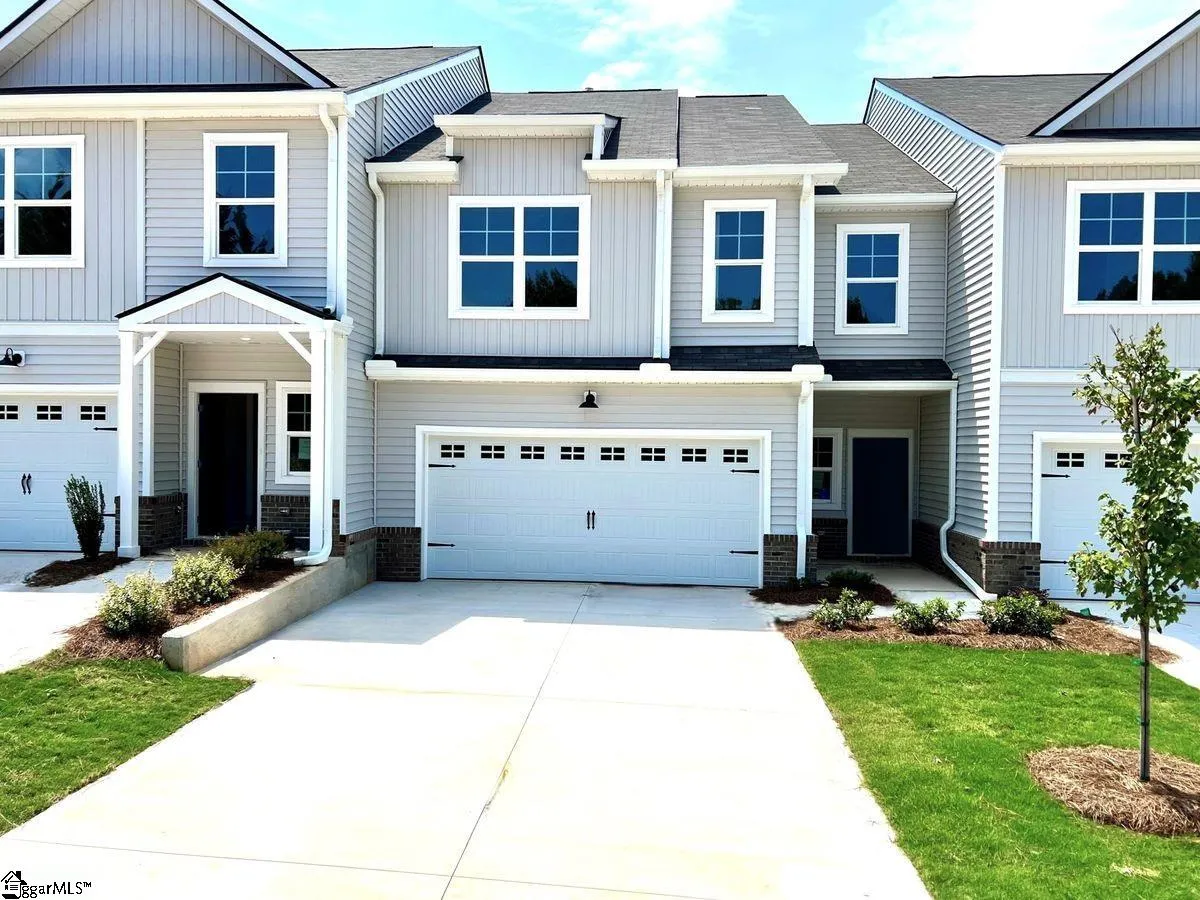 Property image 1 at 231 Taylor Woods Court, Greenville, SC 29607