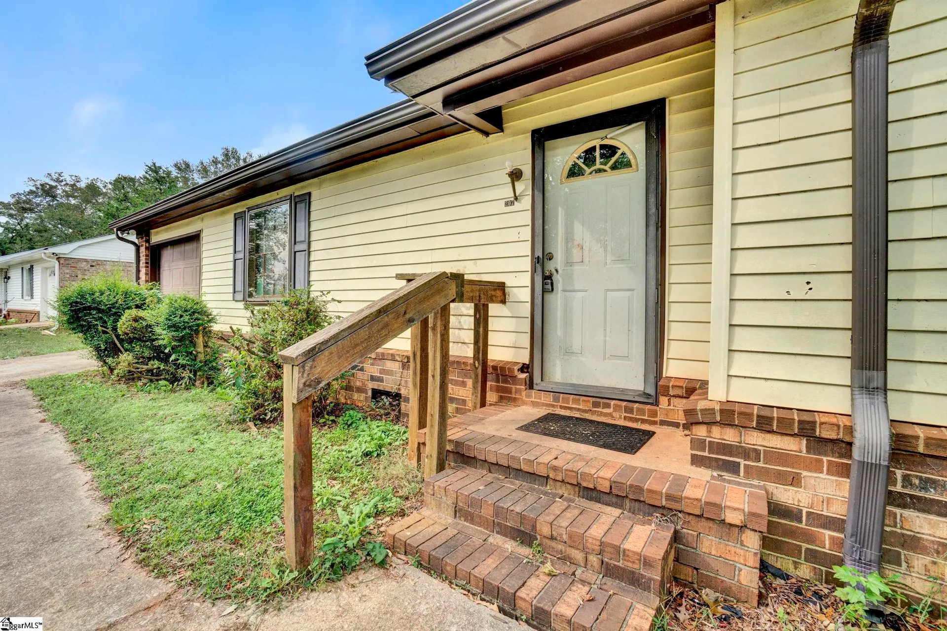 Property image 3 at 207 Berea Forest Circle, Greenville, SC 29617