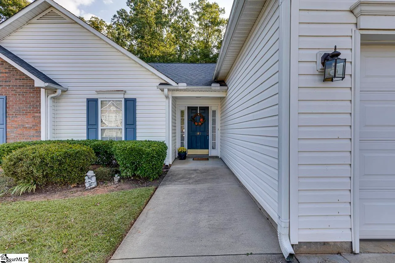 Property image 5 at 307 Cardinal Woods Way, Easley, SC 29642