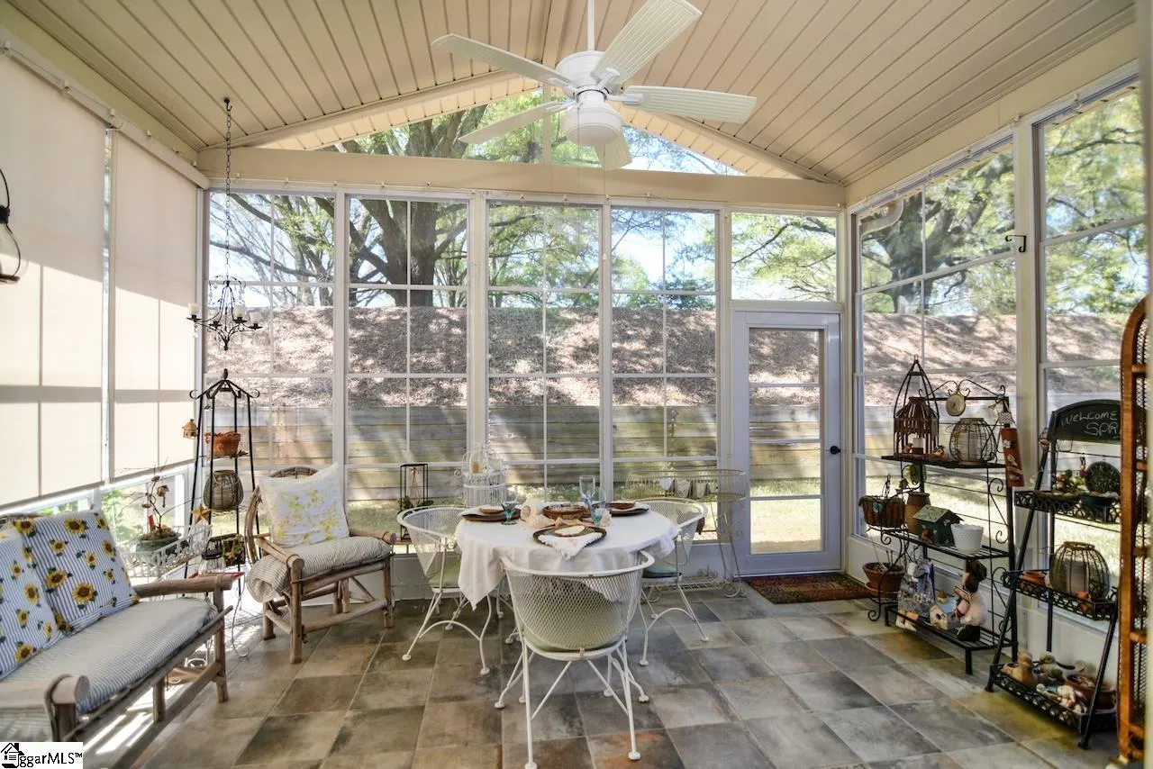 Property image 2 at 104 Briarhill Drive, Simpsonville, SC 29680