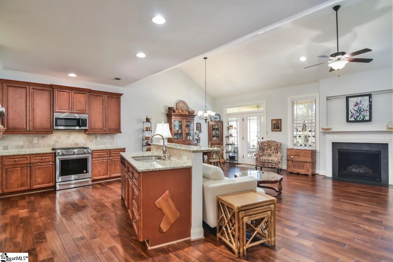Property image 4 at 104 Briarhill Drive, Simpsonville, SC 29680