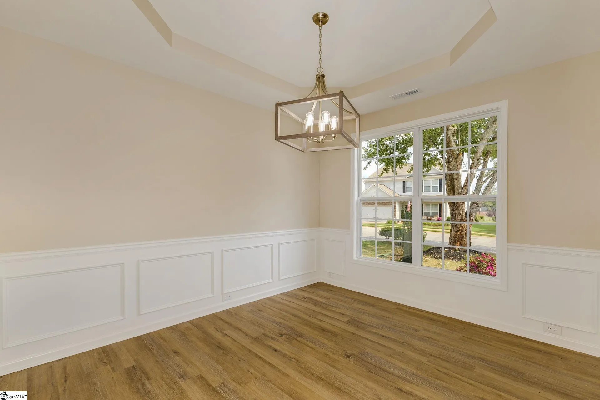 Property image 3 at 204 Catalan Street, Greenville, SC 29607