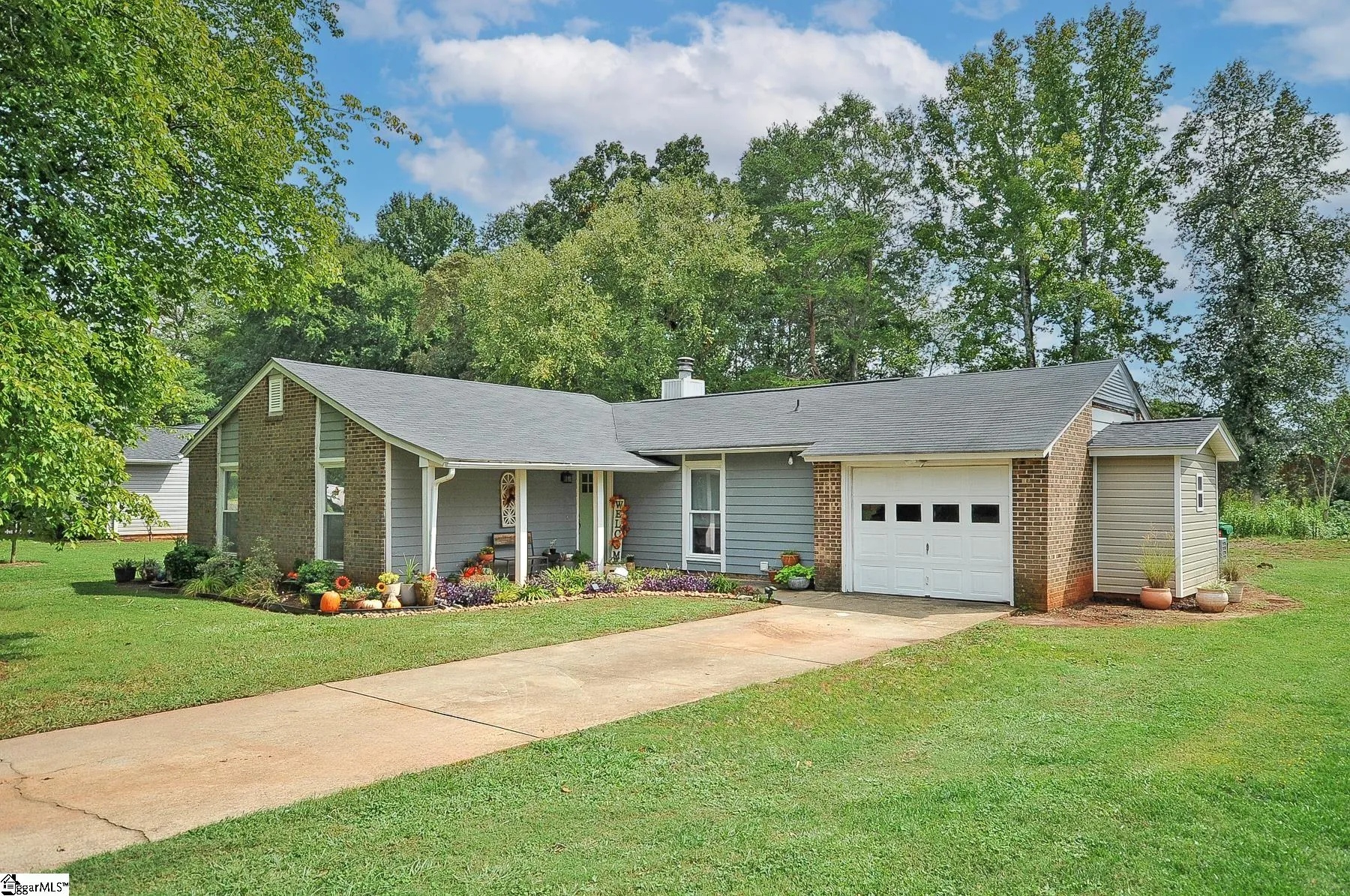 Property image 2 at 23 Paddock Lane, Greer, SC 29650