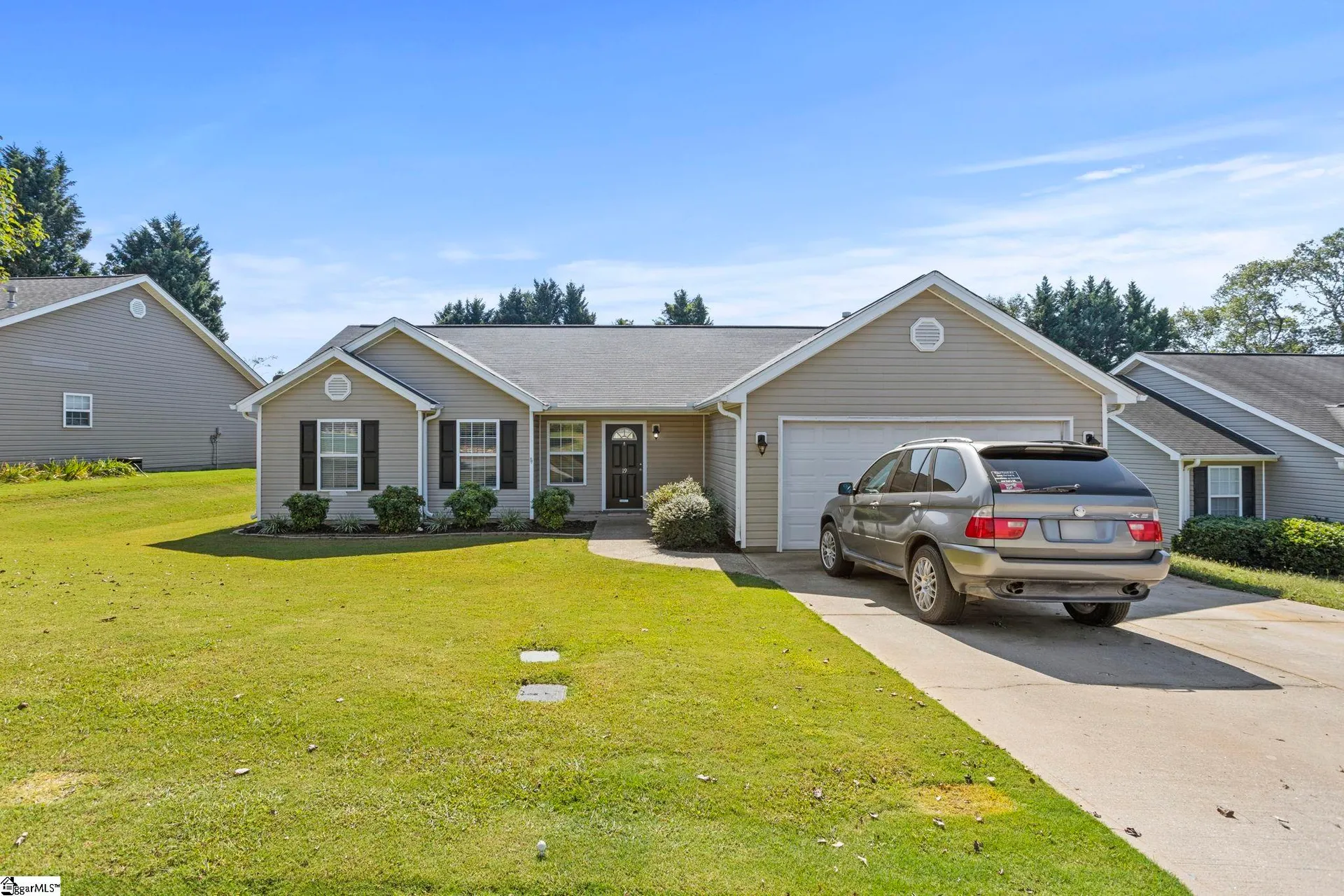 19 Waukegan Way