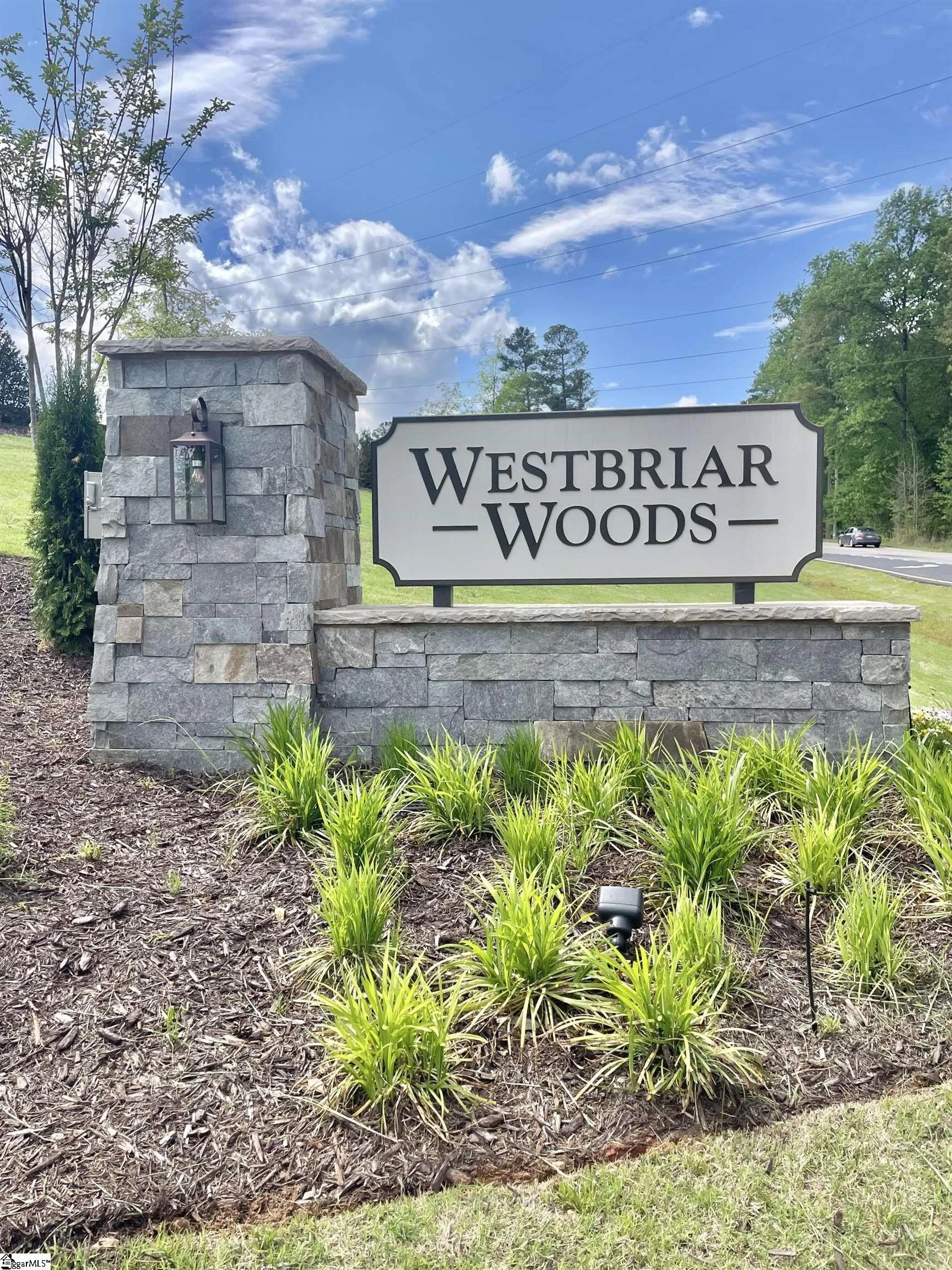 Property image 3 at 1176 Forestbrook Lane, Spartanburg, SC 29303
