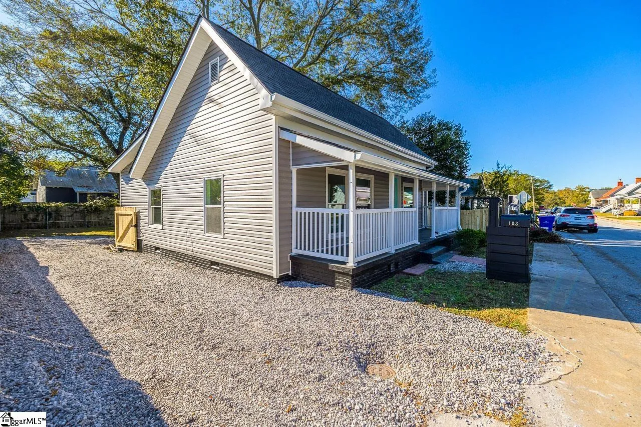 Property image 2 at 103 4th Street, Fountain Inn, SC 29644