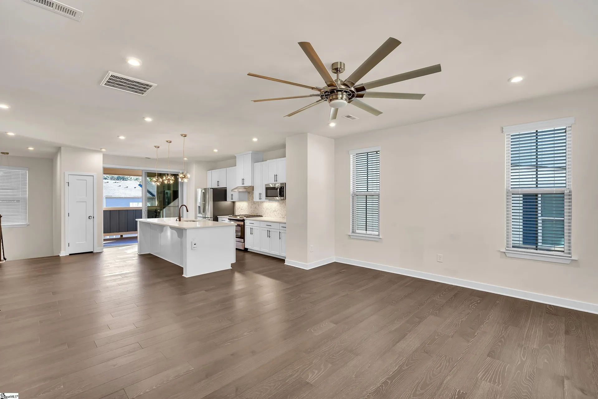 Property image 2 at 25 Questover Drive, Greenville, SC 29607