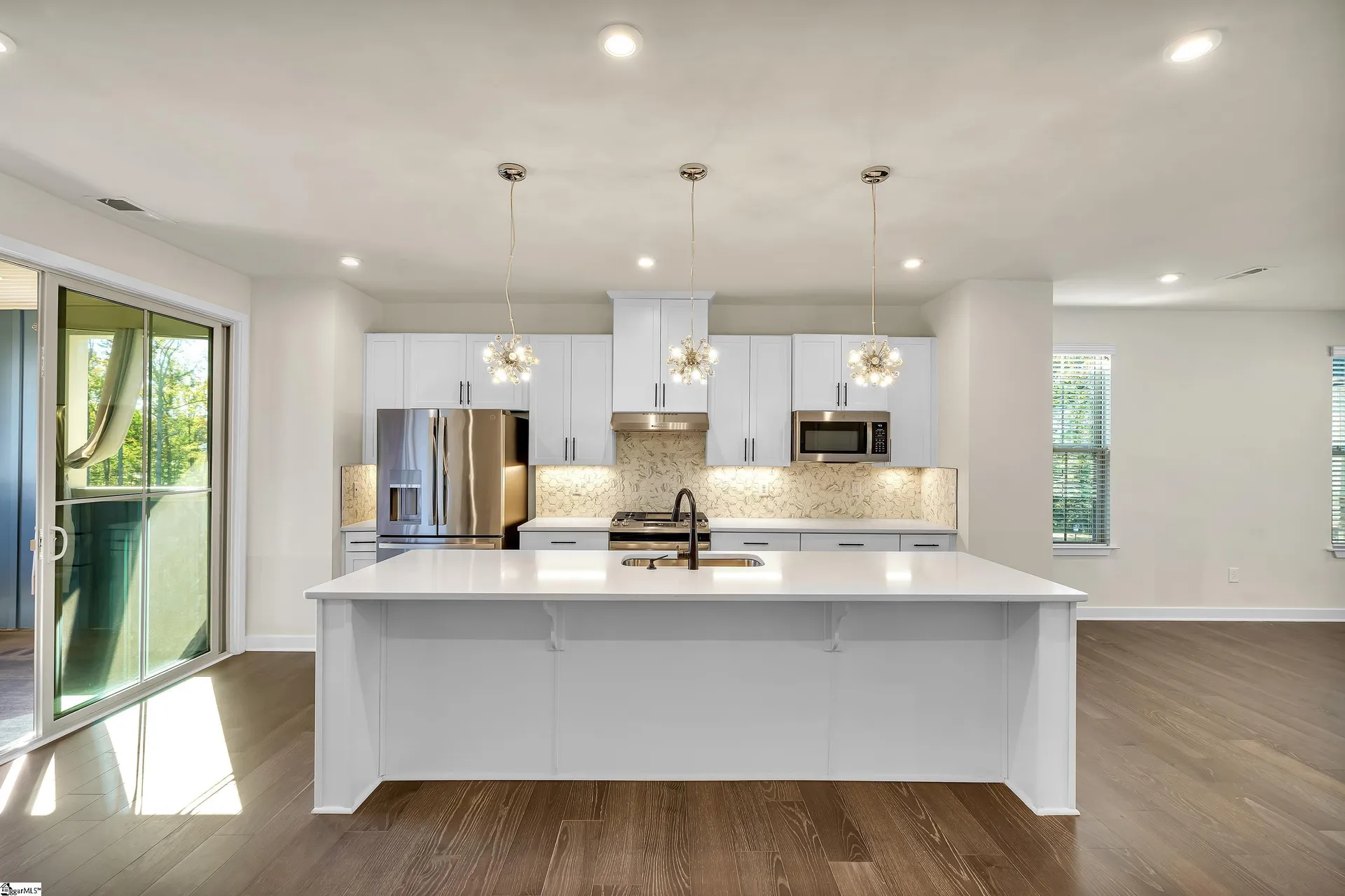 Property image 4 at 25 Questover Drive, Greenville, SC 29607