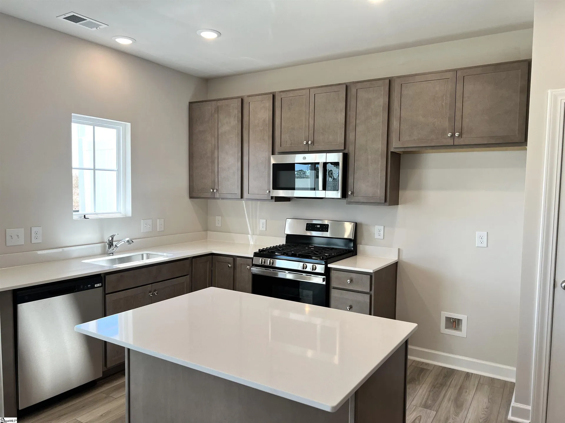 Property image 5 at 1512 Yellowwood Court, Reidville, SC 29375
