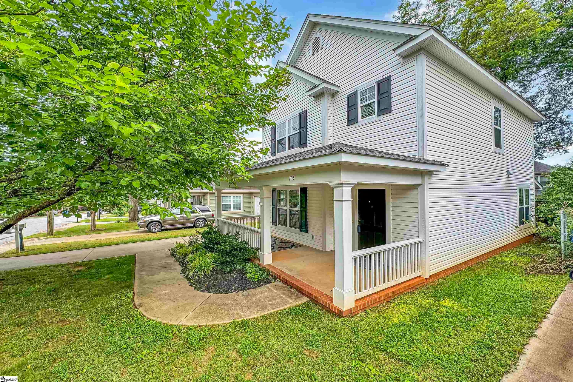 Property image 2 at 105 Lincoln Street, Greenville, SC 29601-4235
