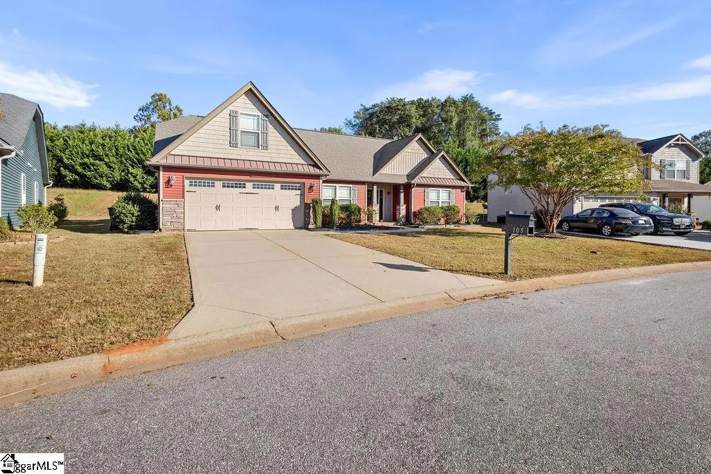 Property image 3 at 105 Terilyn Court, Greenville, SC 29611