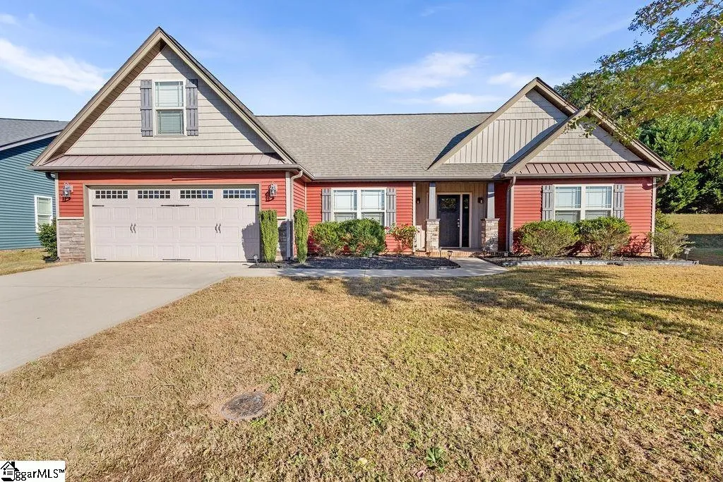Property image 4 at 105 Terilyn Court, Greenville, SC 29611