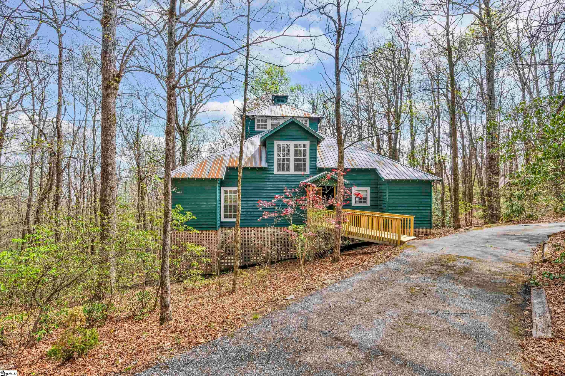 Property image 3 at 304 Cliff Ridge Drive, Cleveland, SC 29635