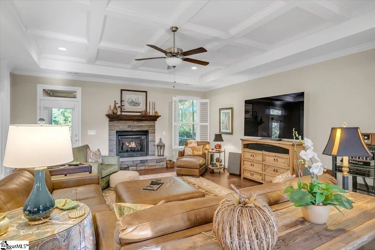 Property image 2 at 302 Grayson Drive, Travelers Rest, SC 29690