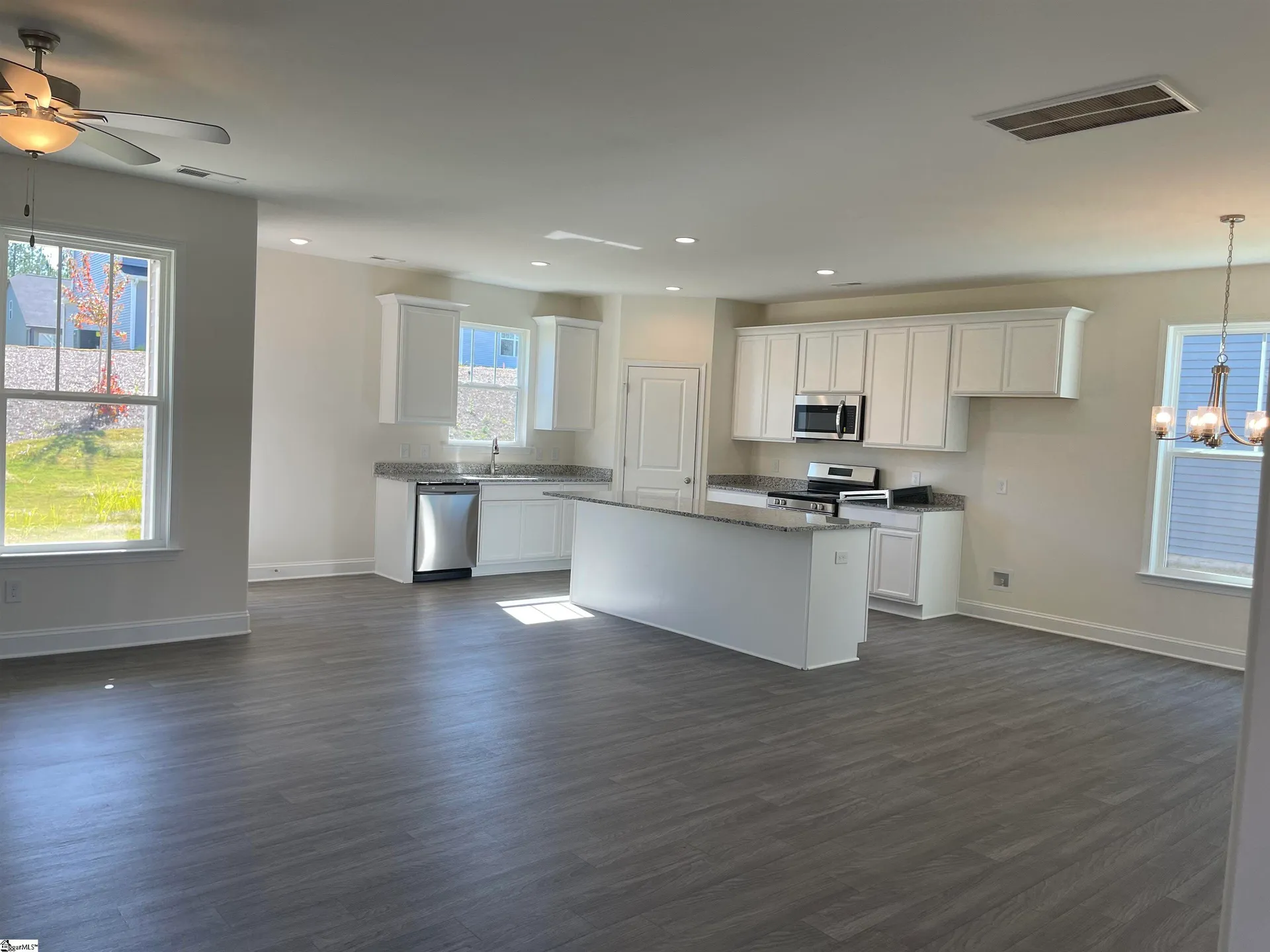 Property image 3 at 341 River Trace Loop, Simpsonville, SC 29680