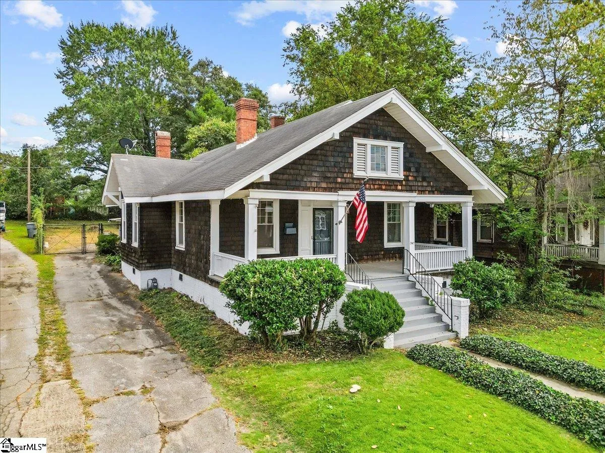 Property image 2 at 747 N Liberty Street, Spartanburg, SC 29303