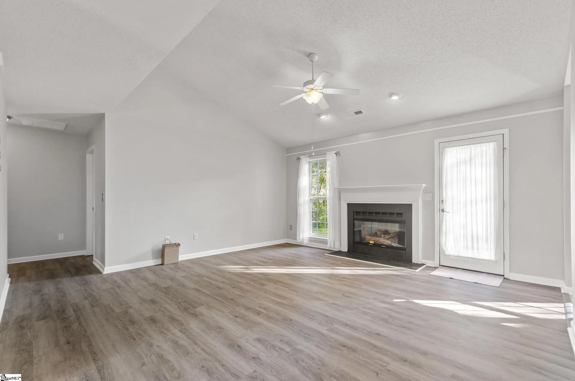 Property image 3 at 110 Stonington Way, Taylors, SC 29687