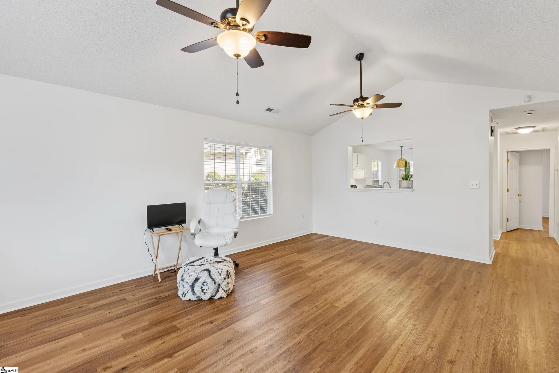 Property image 2 at 212 Woodruff Park Lane, Simpsonville, SC 29681