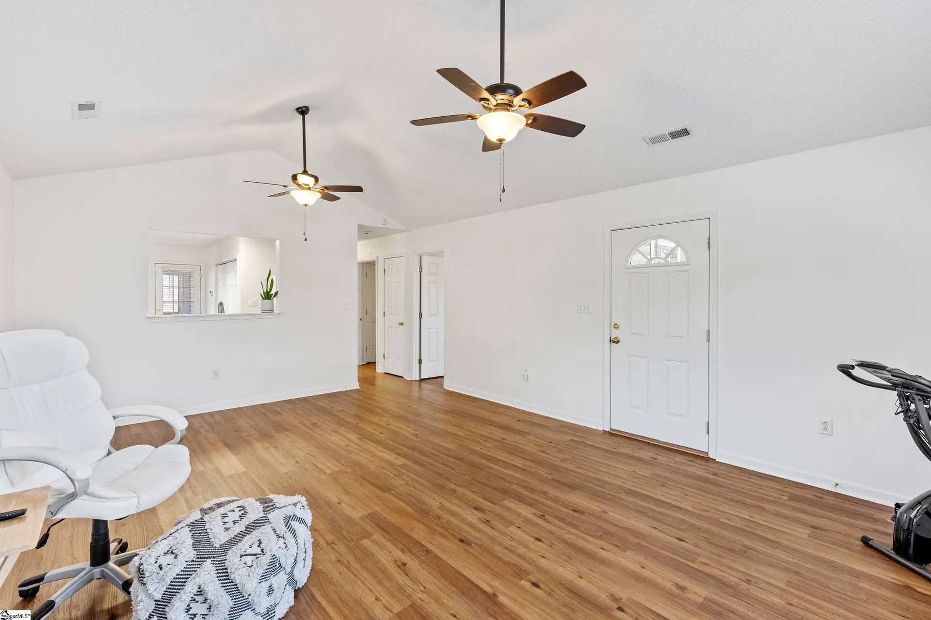 Property image 3 at 212 Woodruff Park Lane, Simpsonville, SC 29681