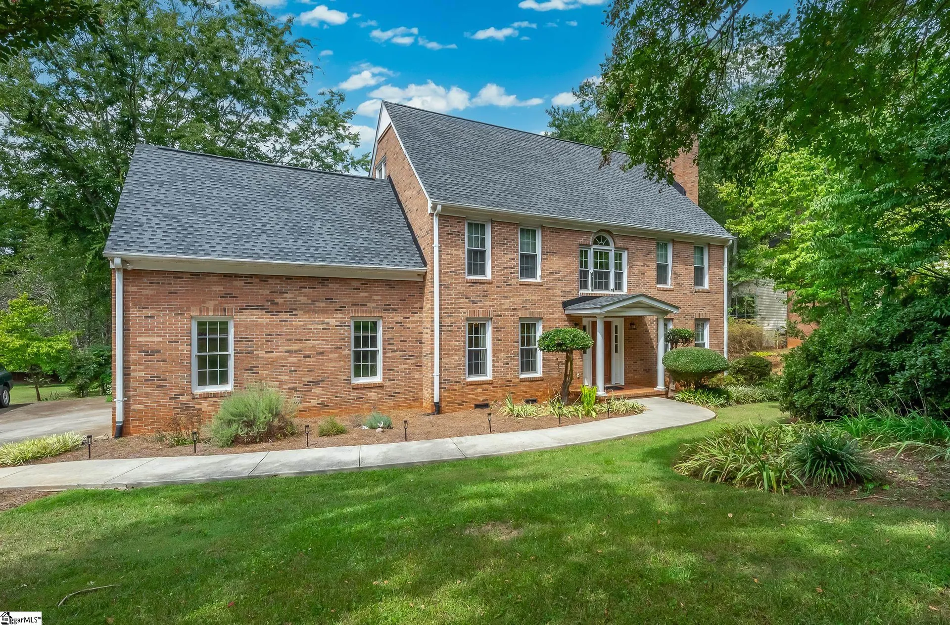 523 Wellesley Place