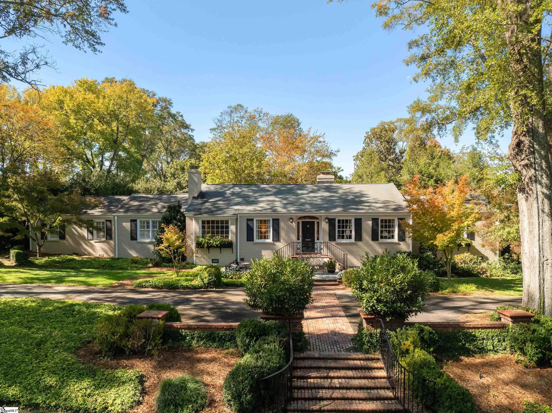 Property image 2 at 4 Pine Forest Drive, Greenville, SC 29601