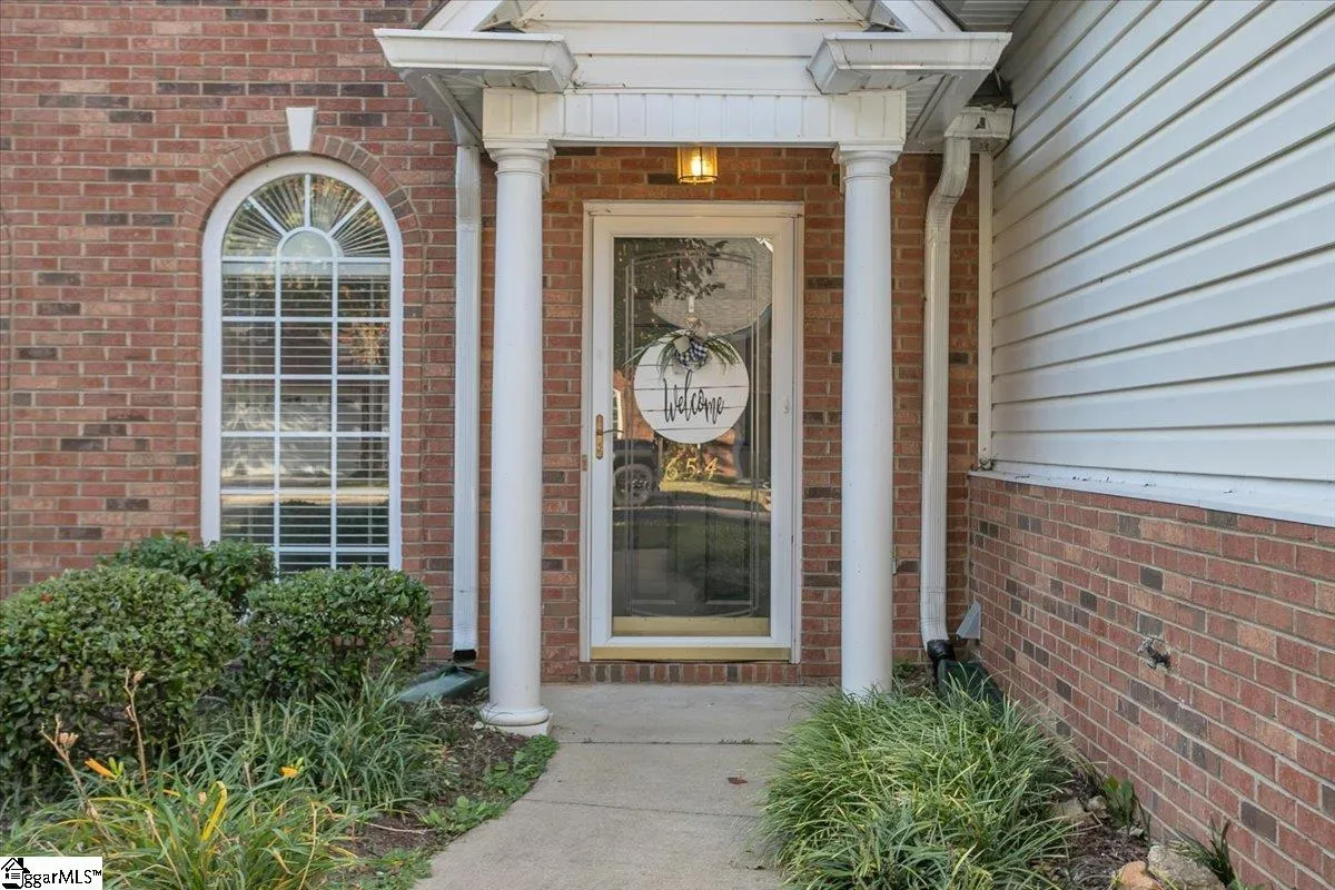 Property image 3 at 654 Ivybrooke Avenue, Greenville, SC 29615