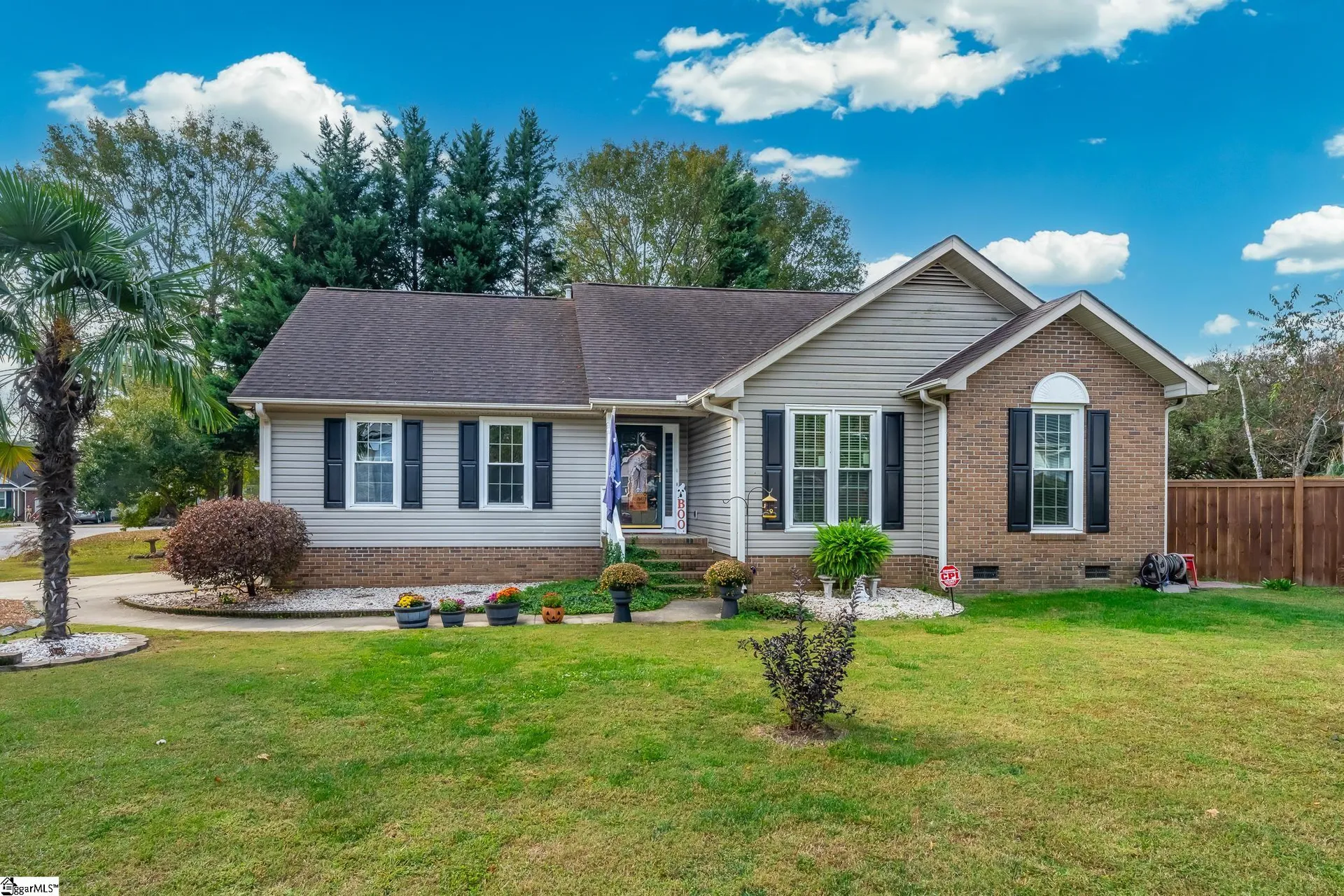 Property image 2 at 3 Fallon Way, Fountain Inn, SC 29644