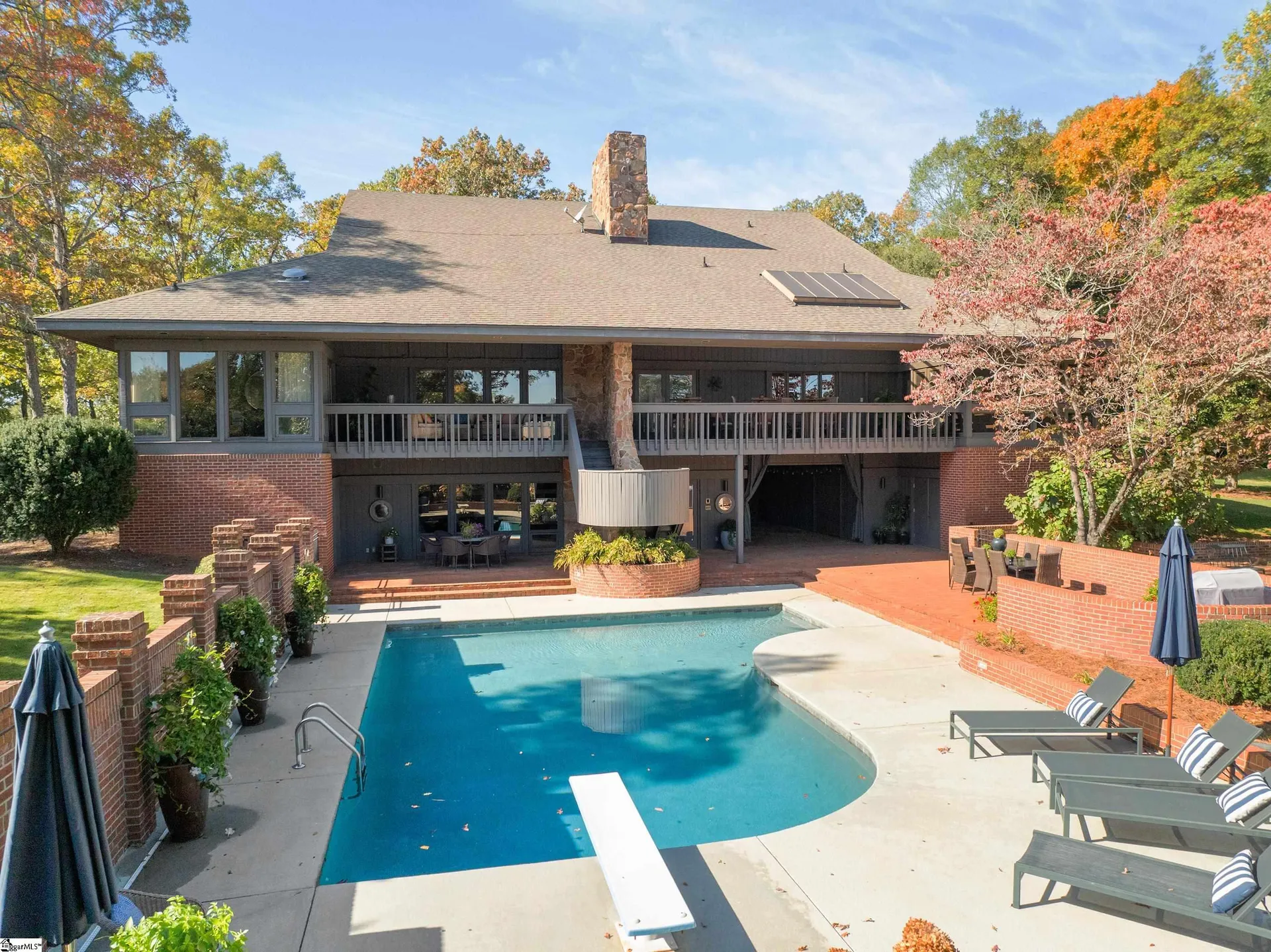 24 De Braham Court