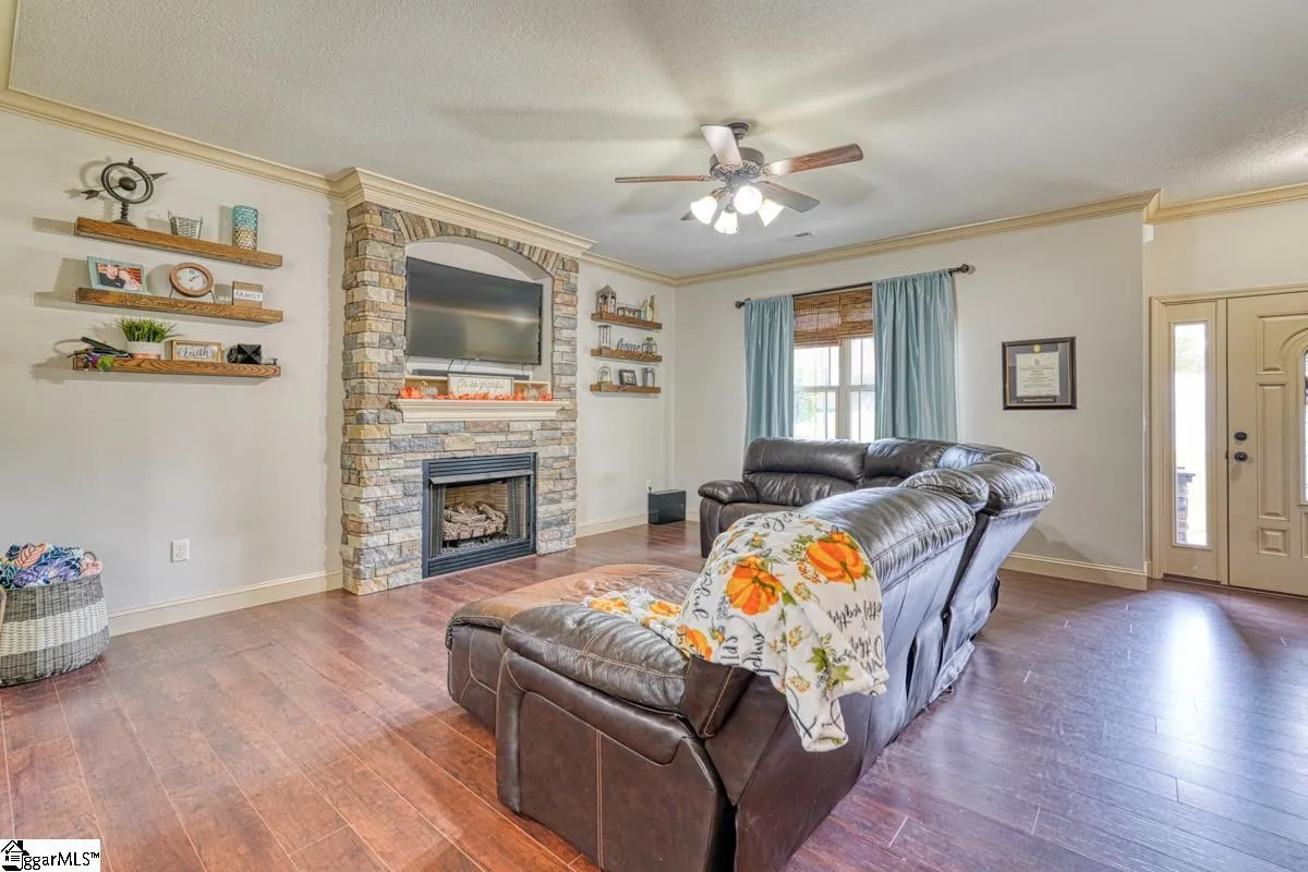 Property image 4 at 102 S Hamlet Court, Moore, SC 29369