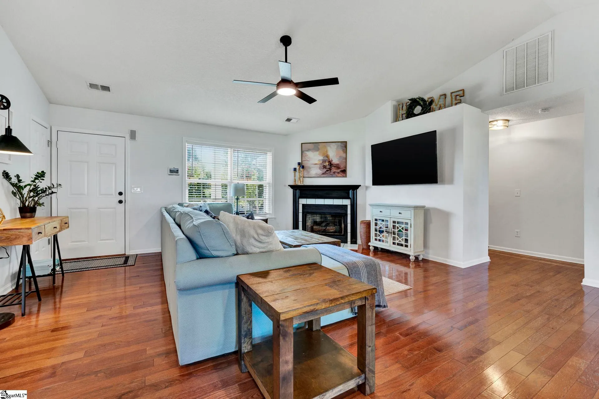 Property image 2 at 109 Rustcraft Drive, Greer, SC 29651
